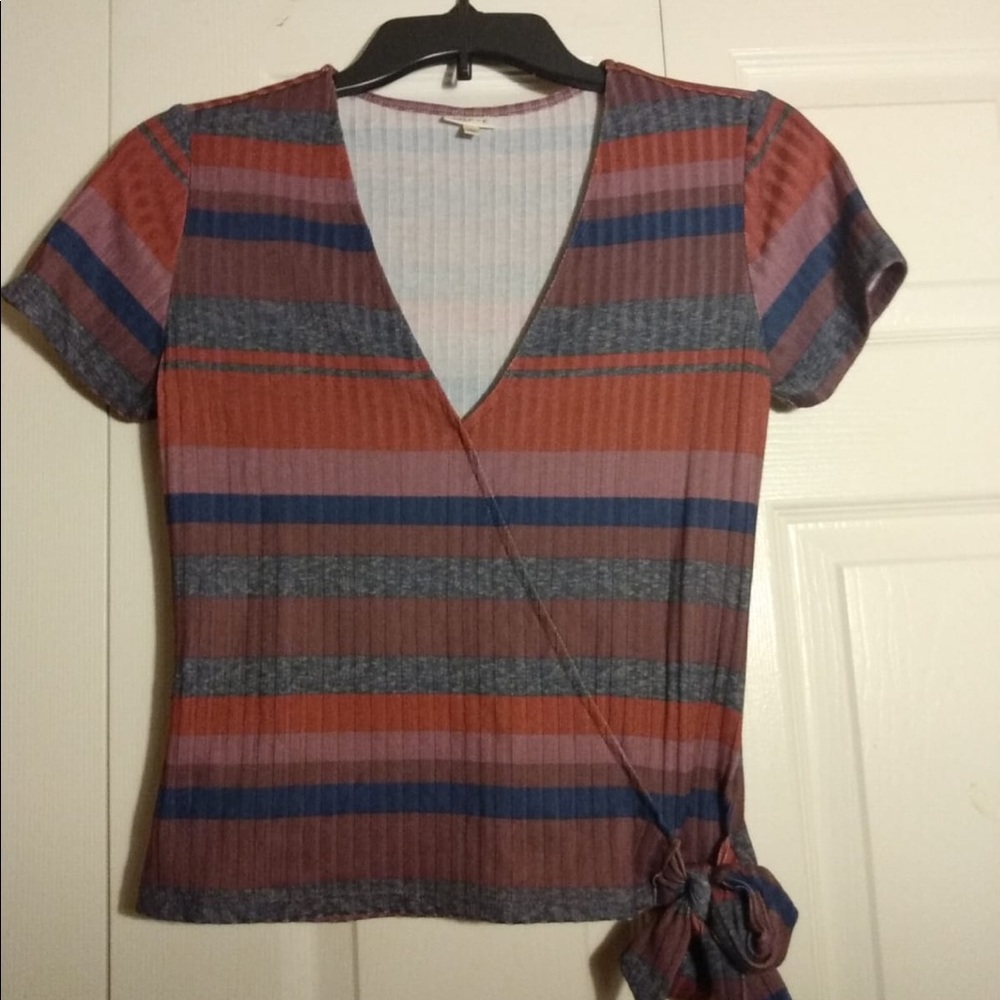 Multicolor Bottom Tie Blouse